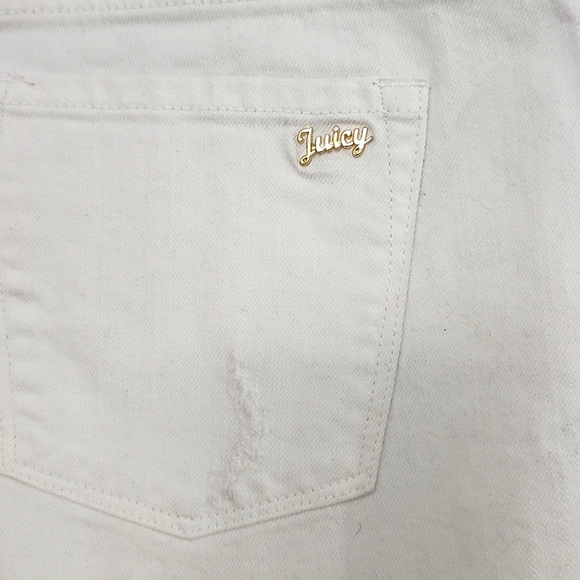 Juicy Jean Couture white jean shorts - Picture 6 of 8